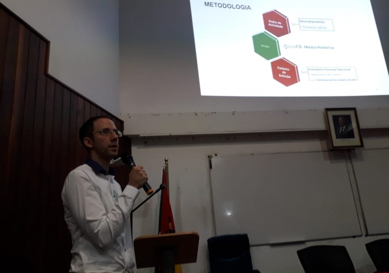 PHOTO-2018-12-19-07-07-18